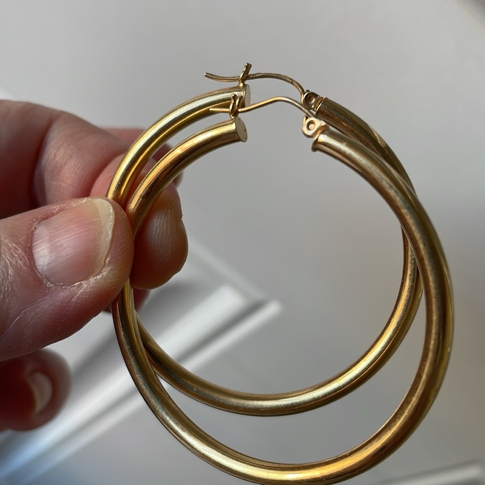 14K Yellow Gold Big Classic Hoop Earrings⭐️ - Picture 3 of 13